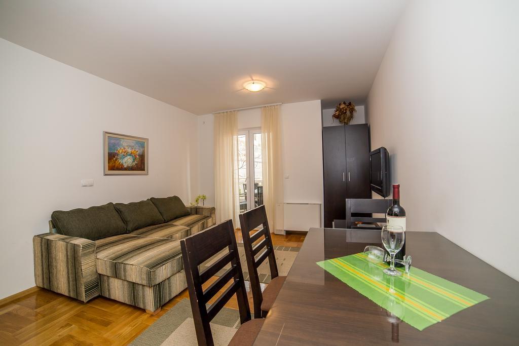 Apartments Kristina Makarska Bilik gambar