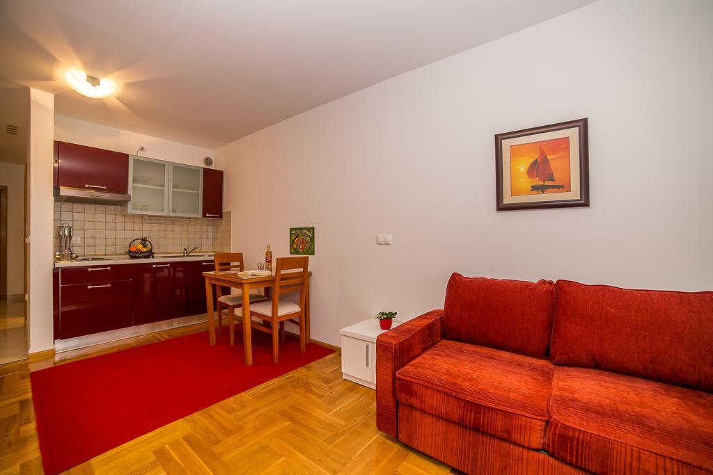 Apartments Kristina Makarska Bilik gambar